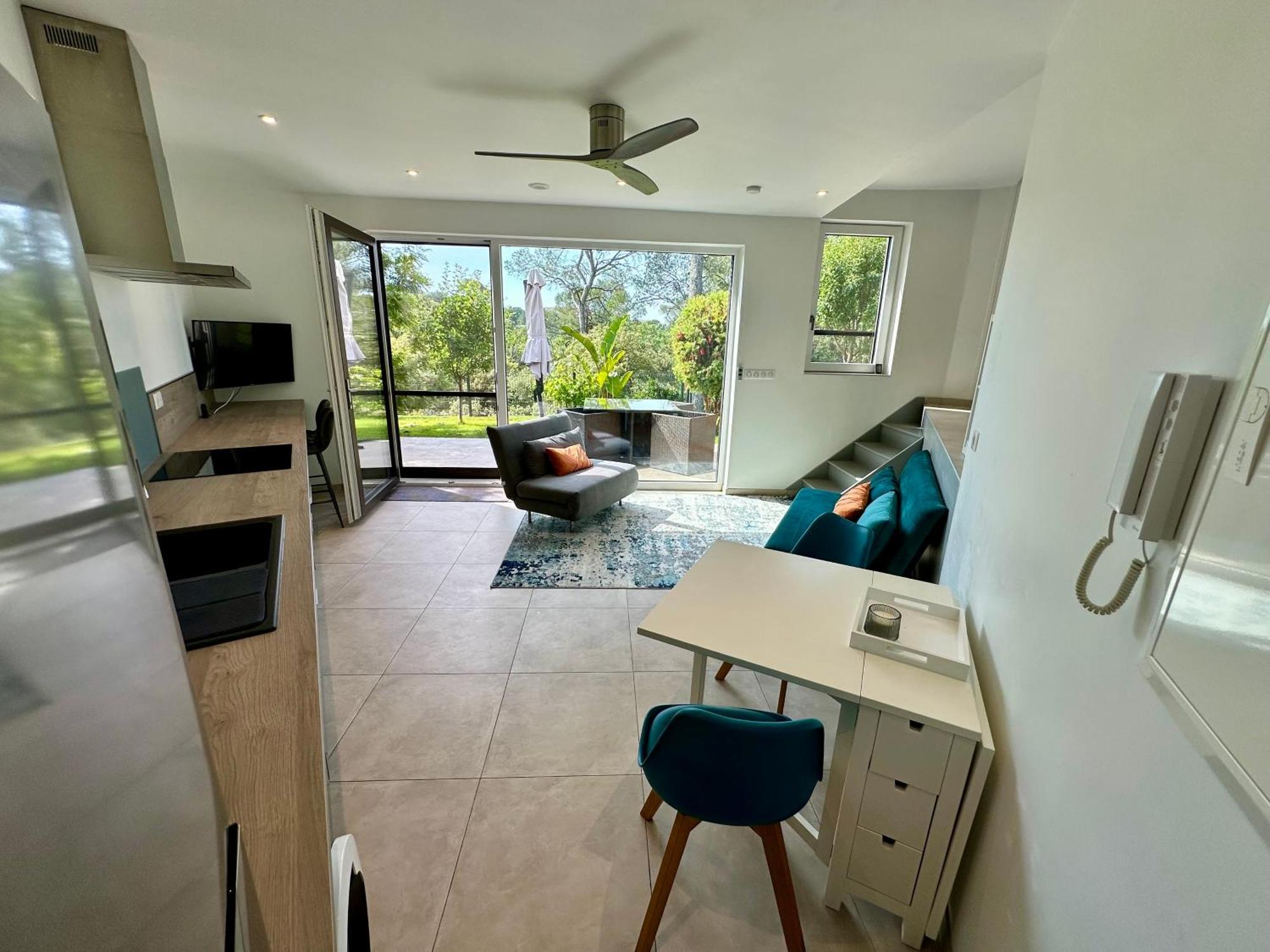 La Balma - 4 Appartements Avec Jardin En Maison Passive De Plain Pied A Frejus-Saint-Raphael Екстер'єр фото